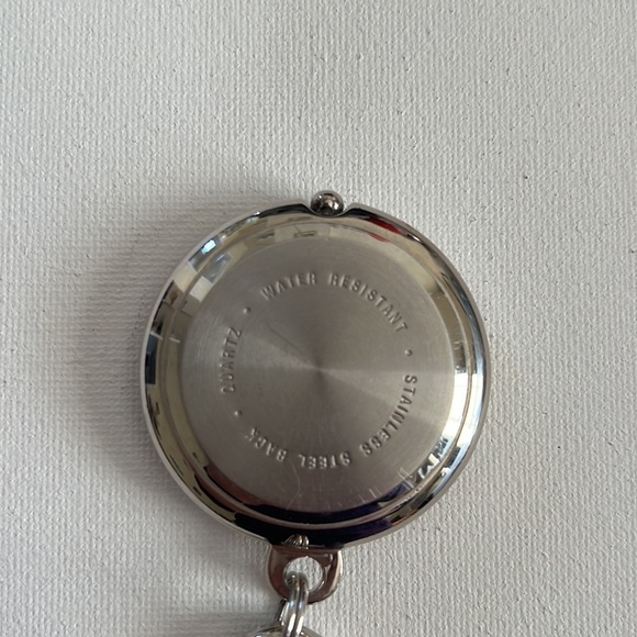 Watch - Picture 3 of 4